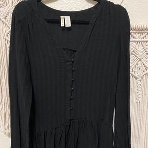 Black blouse button up flowy bottom